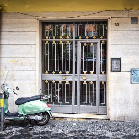 萨萨之家住宿加早餐旅馆 那不勒斯 外观 照片